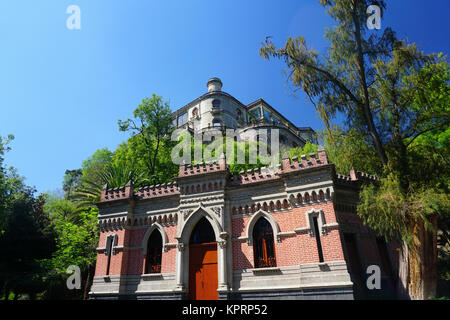 Château de Chapultepec sur la colline de Chapultepec dans le parc de Chapultepec, à Mexico Banque D'Images