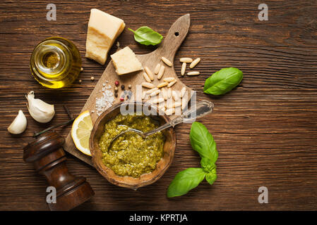 Au pesto Banque D'Images