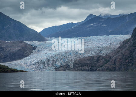 Mendenhall Glacier et lac près de Juneau, la capitale de l'Alaska, USA Banque D'Images
