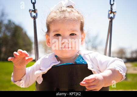 Girl outdoors Banque D'Images