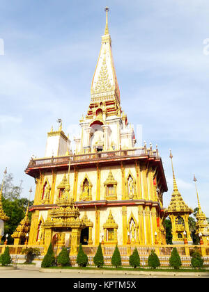 Dans la Pagode Wat Chalong ou Chaitharam Temple, Phuket, Thaïlande. Banque D'Images