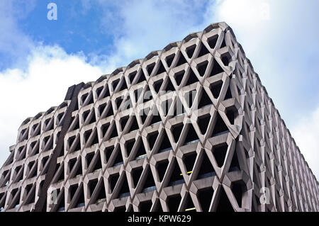 Welbeck Street parking, près de Oxford Street, Central London, Royaume-Uni Banque D'Images