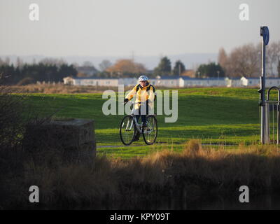 Sheerness, Kent, UK. Dec 18, 2017. Météo France : un matin ensoleillé (temp 4c à 9h00). Credit : James Bell/Alamy Live News Banque D'Images