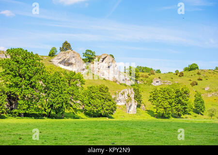 Eselsburger vallée Tal - impressionnants rochers Banque D'Images