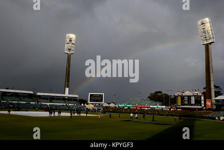 Vue générale que la pluie arrête de jouer pendant quatre jours les cendres test match au WACA Ground, Perth. Banque D'Images