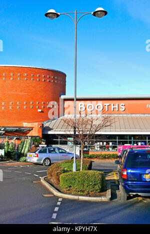 Des cabines extérieures supermarché, Lytham St Annes, Lancashire, Royaume-Uni Banque D'Images