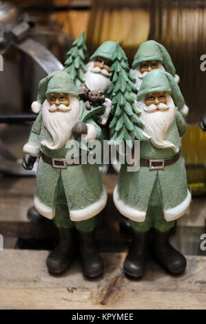 Arbre de Noël, fêtes, Noël, les préparatifs, l'accordage, chambre, décoration, intérieur, fragment, l'humeur, Noël, arbre, table, décoration, belle, Banque D'Images