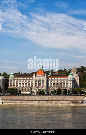 Danubius Hôtel Gellert Budapest, dans le style Art Nouveau façade donnant sur la rivière du Danube, ville monument, Hongrie, Europe Banque D'Images