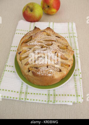 Apple pie de zupfbrot ronde Banque D'Images