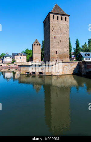 Ponts couverts plus mauvais Canal, Strasbourg, Alsace, Bas-Rhin, France Banque D'Images