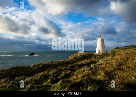 Le Pepperpot fluorescent à Portreath, Cornwall, UK sur une après-midi ensoleillée d'automne Banque D'Images