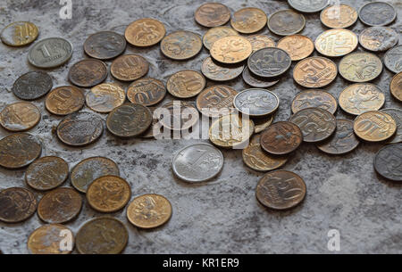 Les pièces de la farine dans l'équilibre. Roubles et kopecks. Banque D'Images