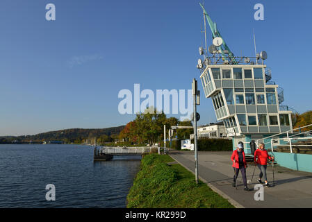 Tour de régate, Baldeneysee, nourriture, Rhénanie du Nord-Westphalie, Allemagne, Regattaturm, Essen, Nordrhein-Westfalen, Deutschland Banque D'Images