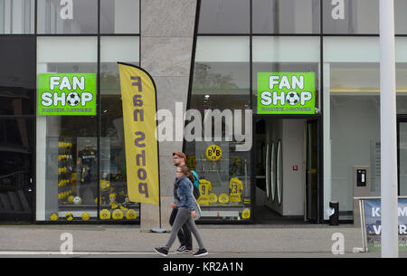 Boutique des BVB, le lieu de l'unité allemande, Dortmund, Rhénanie du Nord-Westphalie, Allemagne, Fanshop BVB, Platz der Deutschen Einheit, Nordrhein-Westfalen, deu Banque D'Images