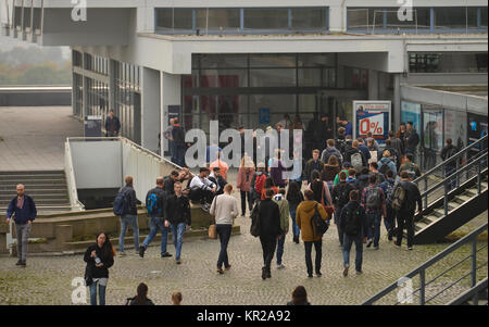 Cantine, l'université de la Ruhr, Bochum, Rhénanie du Nord-Westphalie, Allemagne, Mensa, Ruhr-Universitaet, Nordrhein-Westfalen, Deutschland Banque D'Images