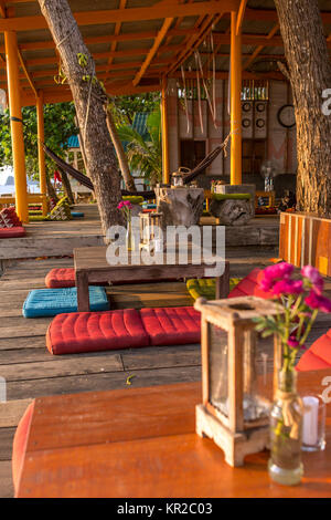 Sunset view cafe sur l'île de Koh Kood, Thaïlande Banque D'Images