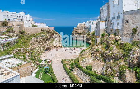 Polignano a Mare, Province de Bari, Pouilles, Italie du sud. Banque D'Images