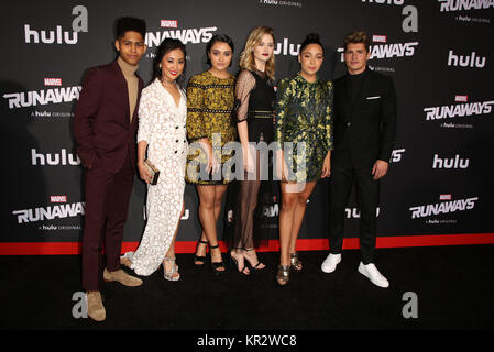 Les célébrités assister à 'fugue' film en première mondiale au Théâtre Regency Bruin à Westwood. Comprend : Rhenzy Feliz, Lyrica Okano, Ariela Barer, Virginia Gardner, Allegra Acosta, Gregg Sulkin Où : Los Angeles, California, United States Quand : 17 Nov 2017 Crédit : Brian à/WENN.com Banque D'Images