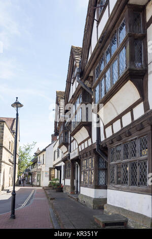 À pans de bois du 16e siècle, les juges Clarendon House Terrasse, East Grinstead, Sussex de l'Ouest, Angleterre, Royaume-Uni Banque D'Images