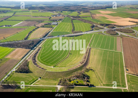 Bassin de rétention des eaux de pluie Wickeder Straße, paysage de champs, de la gestion de l'eau, la planification du paysage, Werl Soester Börde,, Ruhr, en Amérique du Rhine-We Banque D'Images