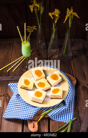 Gâteau au fromage avec peach Banque D'Images