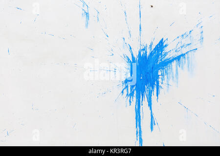 Blue blot sur le mur Banque D'Images