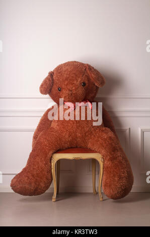 Grand ours en peluche Banque D'Images