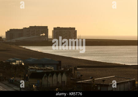 Brighton, East Sussex. Au 18 décembre 2017. Météo britannique. Un froid glacial et clair de commencer la journée à Brighton, East Sussex. Le reste de la journée semble devoir rester ensoleillé. Credit : Francesca Moore/Alamy Live News Banque D'Images