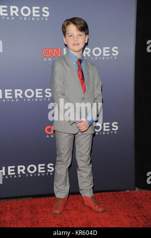 Iain Armitage assiste à CNN Heroes 2017 au Musée Américain d'Histoire Naturelle le 17 décembre 2017 dans la ville de New York. Credit : Ron Adar/Alamy Live News Banque D'Images