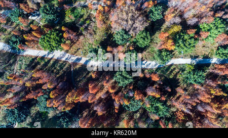 Dali. Dec 18, 2017. Photos prises le 18 décembre 2017 montre les paysages à Haishe park dans la préfecture autonome Bai de Dali. Credit : Hu Chao/Xinhua/Alamy Live News Banque D'Images