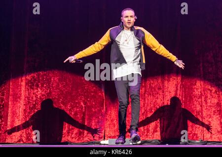 Tampa, Floride, USA. Déc 16, 2017. LIAM PAYNE durant la 93.3 FLZ FM Jingle Ball 2017 à Amalie Arena à Tampa, Floride Crédit : Daniel DeSlover/ZUMA/Alamy Fil Live News Banque D'Images