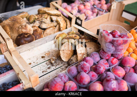 Marché hebdomadaire toscane Banque D'Images