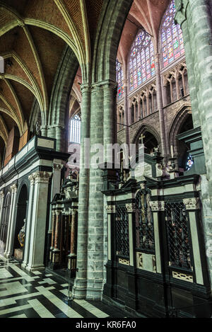 Intérieur de la Cathédrale Saint-Bavon (également connu sous le nom de Sint-Baafs Cathédrale) dans un vieux centre historique de la ville médiévale de Gand, Belgique Banque D'Images