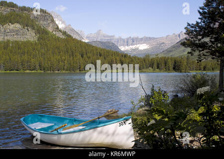 SWIFTCURRENT LAKE, Glacier National Park, Montana Banque D'Images