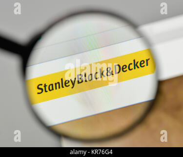 Milan, Italie - 1 novembre, 2017 : Stanley Black & Decker logo sur la page d'accueil du site. Banque D'Images