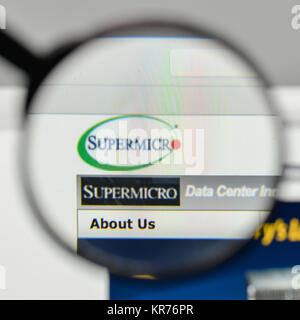 Milan, Italie - 1 novembre, 2017 : le logo de Supermicro sur le site web d'accueil. Banque D'Images
