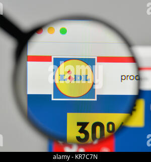 Milan, Italie - 1 novembre, 2017 : Lidl logo sur la page d'accueil du site. Banque D'Images