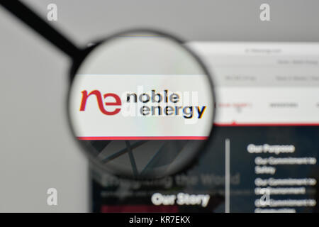 Milan, Italie - 1 novembre 2017 : l'énergie Noble logo sur la page d'accueil du site. Banque D'Images