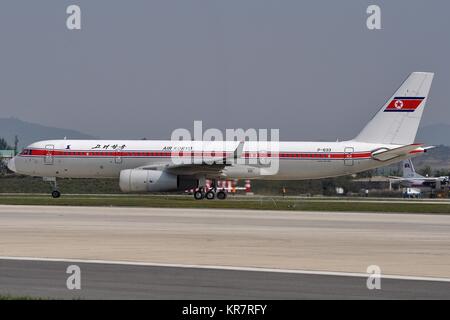 AIR KORYO Tupolev TU-204-100V P-633 À PYONGYANG Banque D'Images