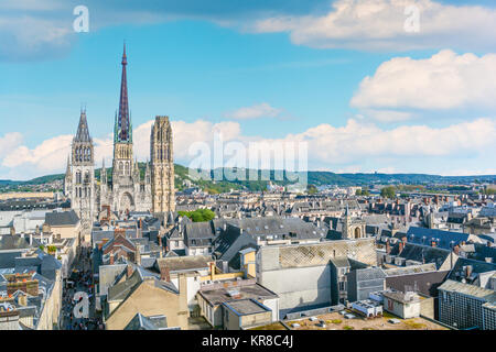 Vue panoramique de Rouen du Gros-Horloge (Tour de l'horloge) haut, Normandie. Banque D'Images