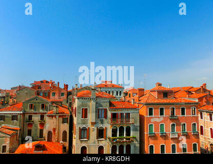 Les toits de la ville de Venise, Italie Banque D'Images