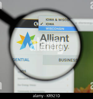 Milan, Italie - 10 août 2017 : Alliant Energy Page d'accueil du site. C'est un service public Société de portefeuille. Alliant Energy logo visible. Banque D'Images
