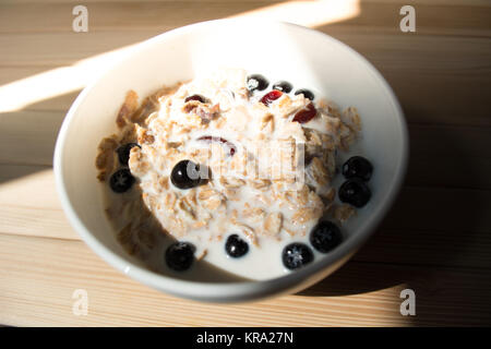 Petit-déjeuner sain avec aronia Banque D'Images