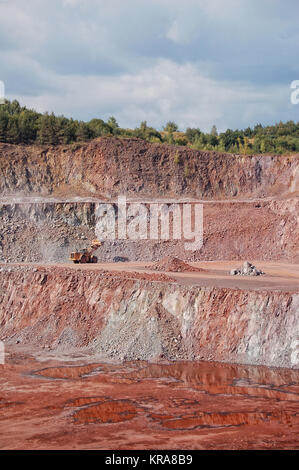 Génie civil dans une carrière de travail de la mine. Banque D'Images