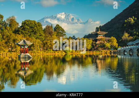 Black Dragon Pool Park de Lijiang, Yunnan Province, China Banque D'Images