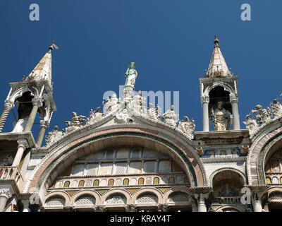 Venise - la Basilique St Marc. Mosaïque de façade supérieur Banque D'Images