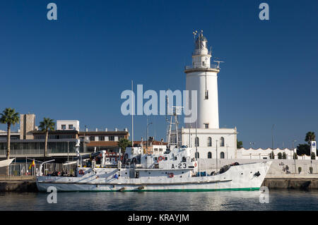 Andalousie en Espagne : le navire auxiliaire hydrographique Antares (A-23) amarré dans le port de Malaga Banque D'Images