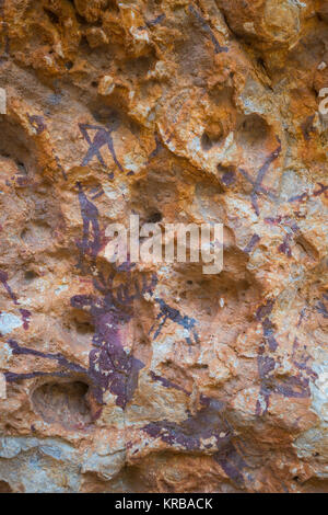 L'Abrics de l'Ermita Rock Art, Ulldecona Village, Terres de l'Ebre, Tarragone, Catalogne, Espagne Banque D'Images