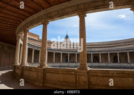 La circulaire intérieur du Palacio de Carlos V (Palais de Charles Quint) dans le complexe de l'Alhambra, Grenade Banque D'Images