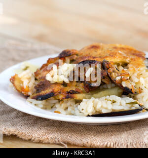 Le riz avec des pommes de terre et les moules Banque D'Images